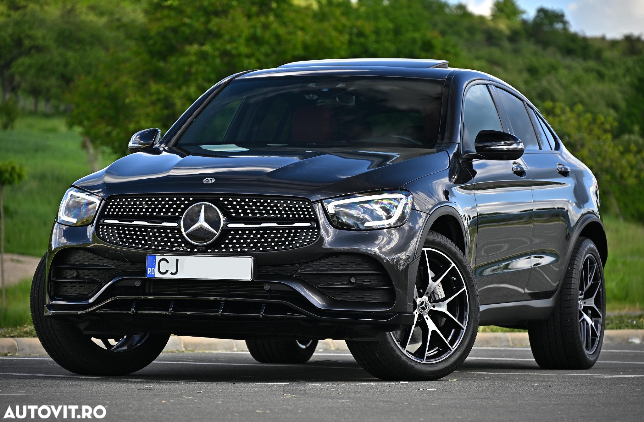 Mercedes-Benz GLC Coupe 300 4Matic 9G-TRONIC Edition AMG Line - 29