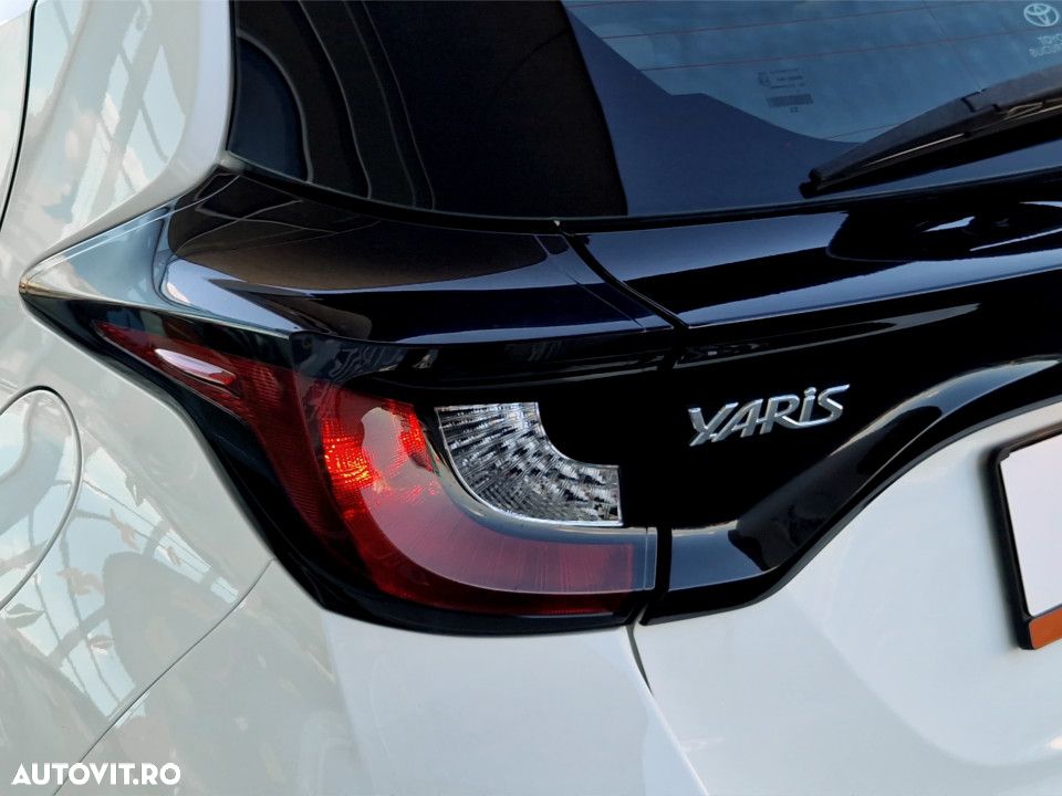 Toyota Yaris - 11
