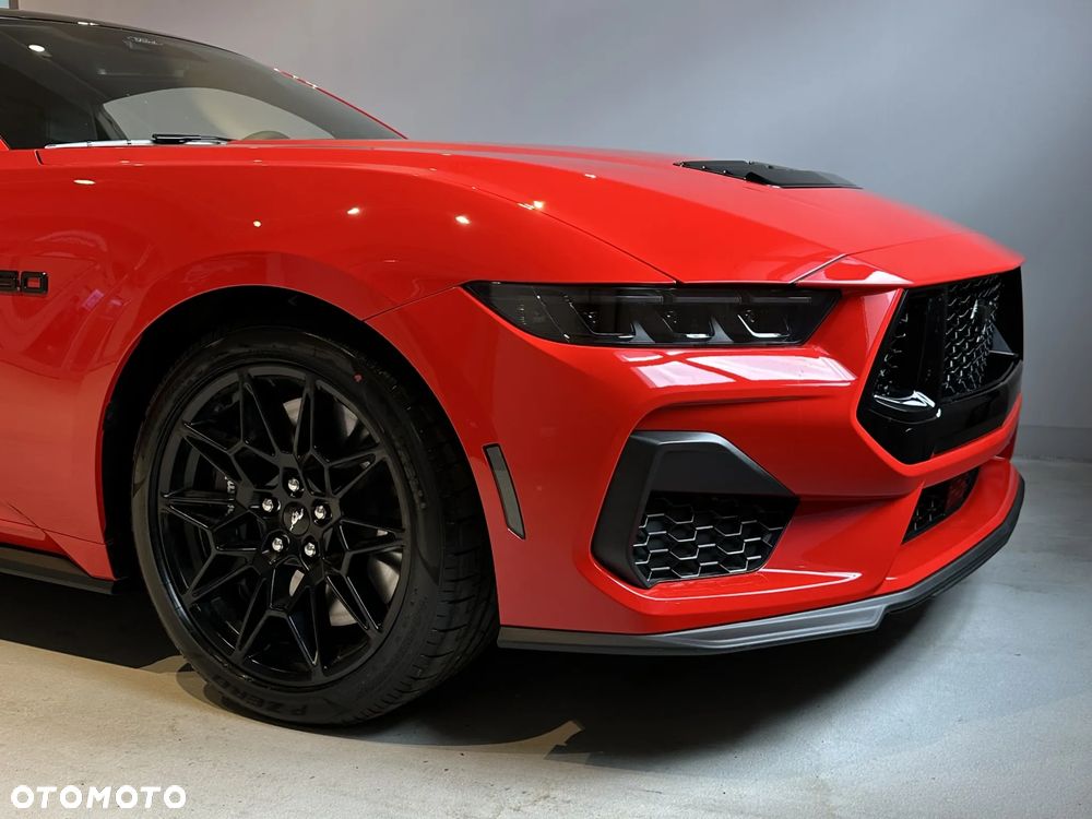Ford Mustang - 7