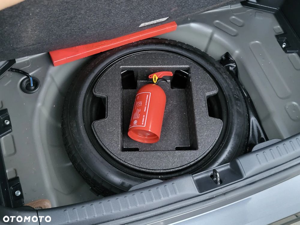 Toyota Yaris Hybrid 1.5 Comfort - 28