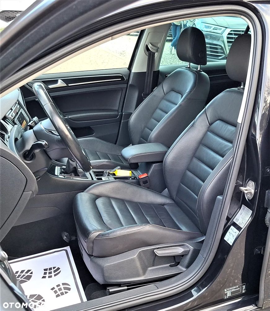 Volkswagen Golf 2.0 BlueTDI Highline - 17
