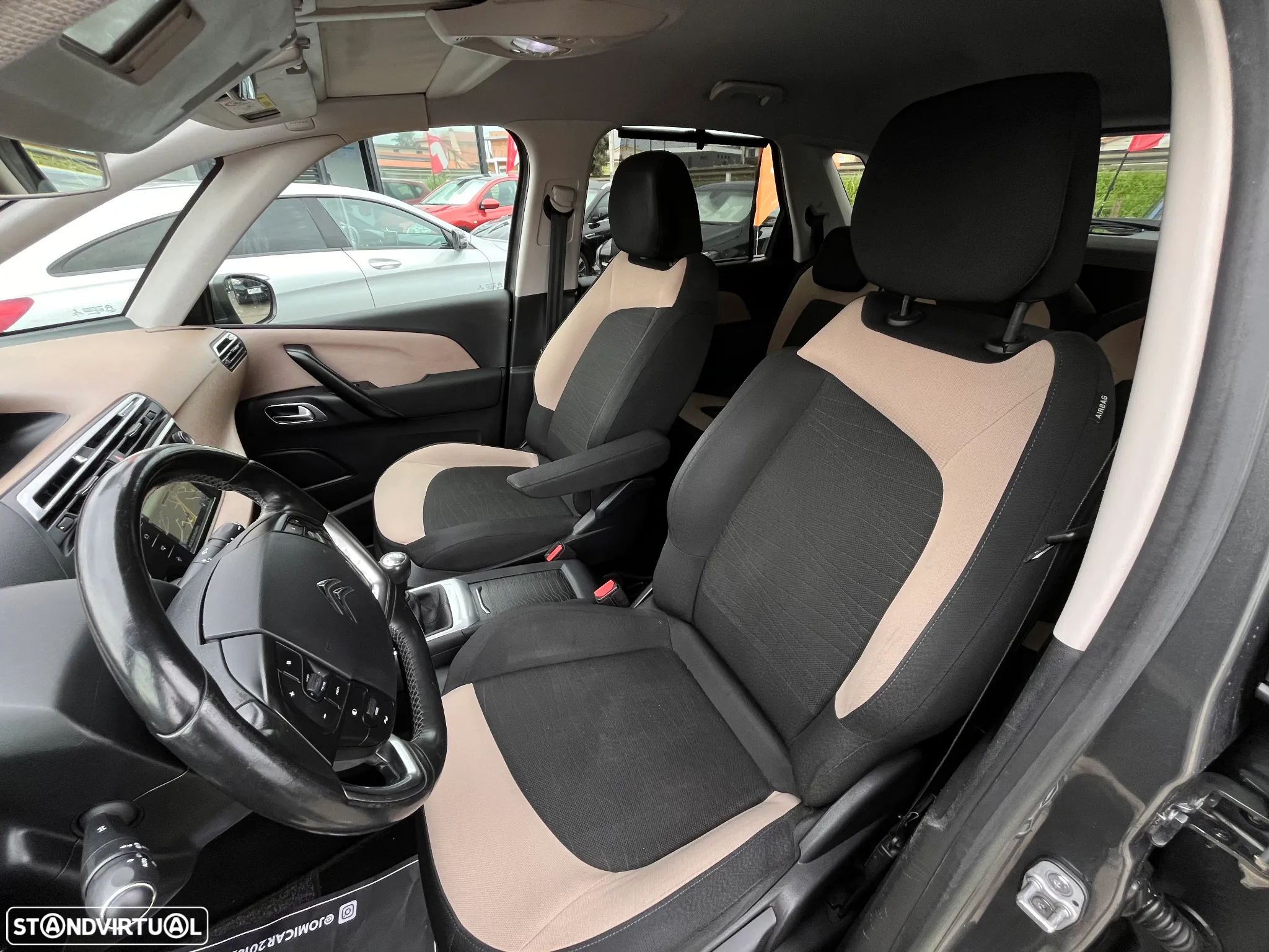 Citroën C4 Picasso 1.6 e-HDi Exclusive - 10