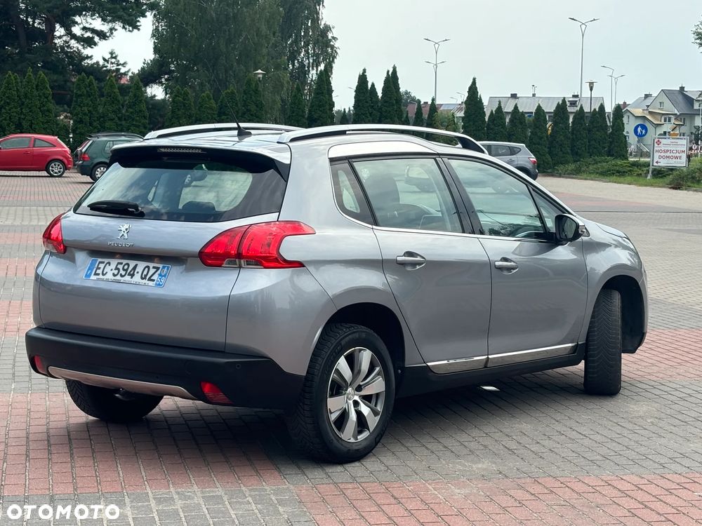 Peugeot 2008 - 12