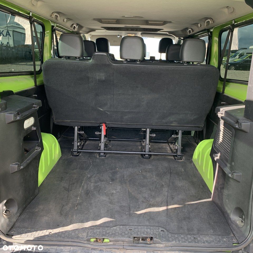 Renault Trafic - 13
