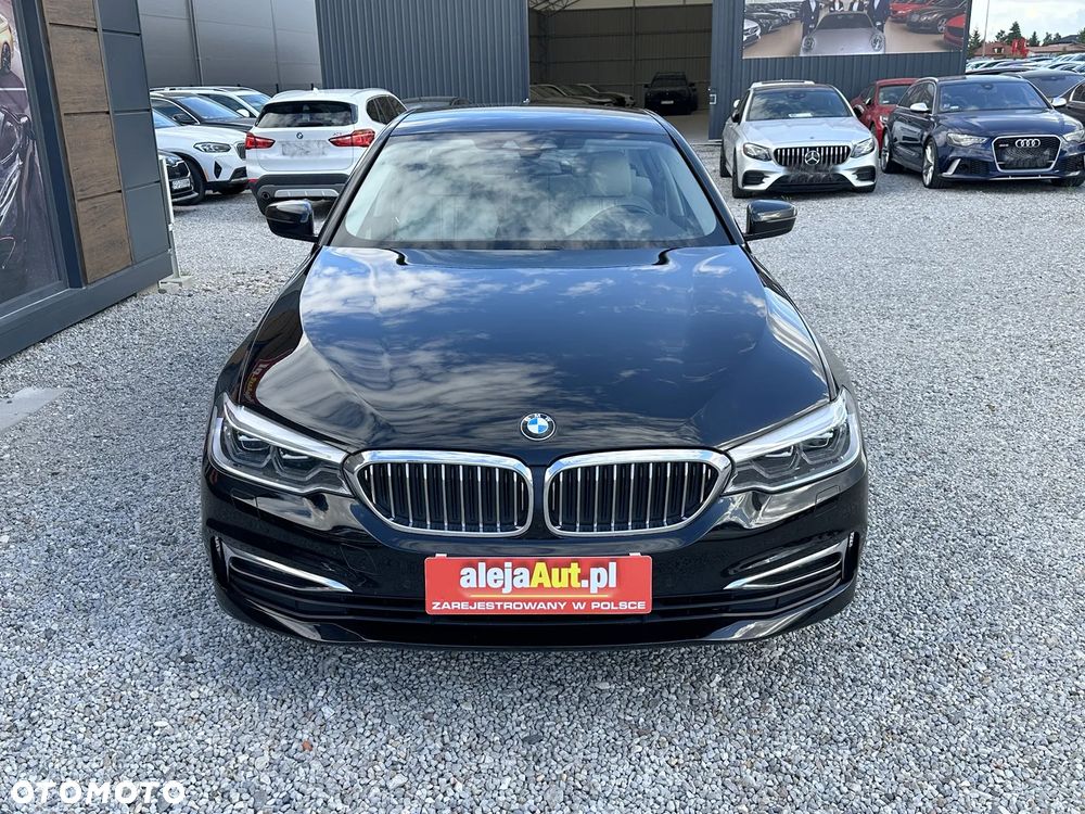 BMW Seria 5 530e iPerformance xDrive Luxury Line - 9