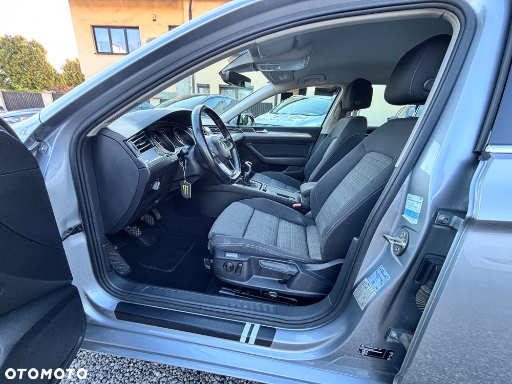 Volkswagen Passat 2.0 TDI BMT Trendline - 10