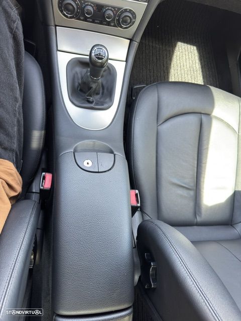 Mercedes-Benz CLK 220 CDi Avantgarde - 27