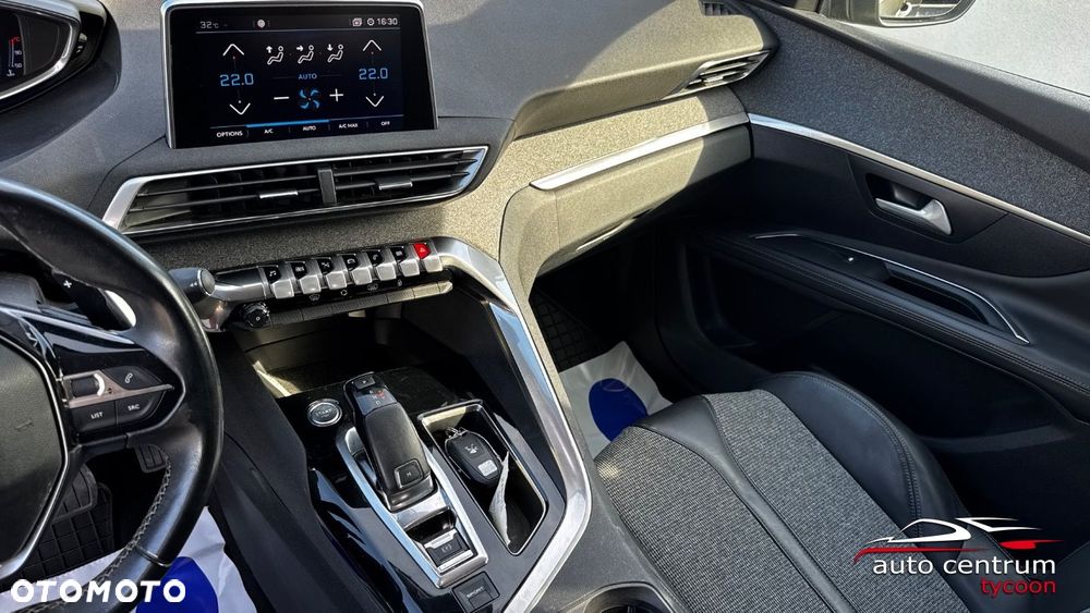 Peugeot 3008 - 25