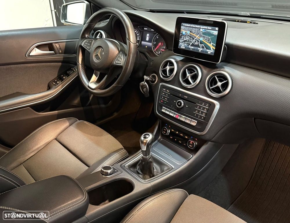 Mercedes-Benz A 180 d Urban - 13