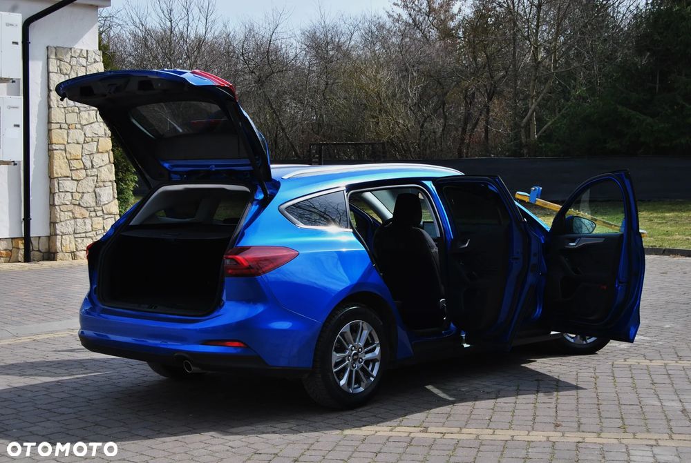 Ford Focus 1.0 EcoBoost mHEV Titanium - 24