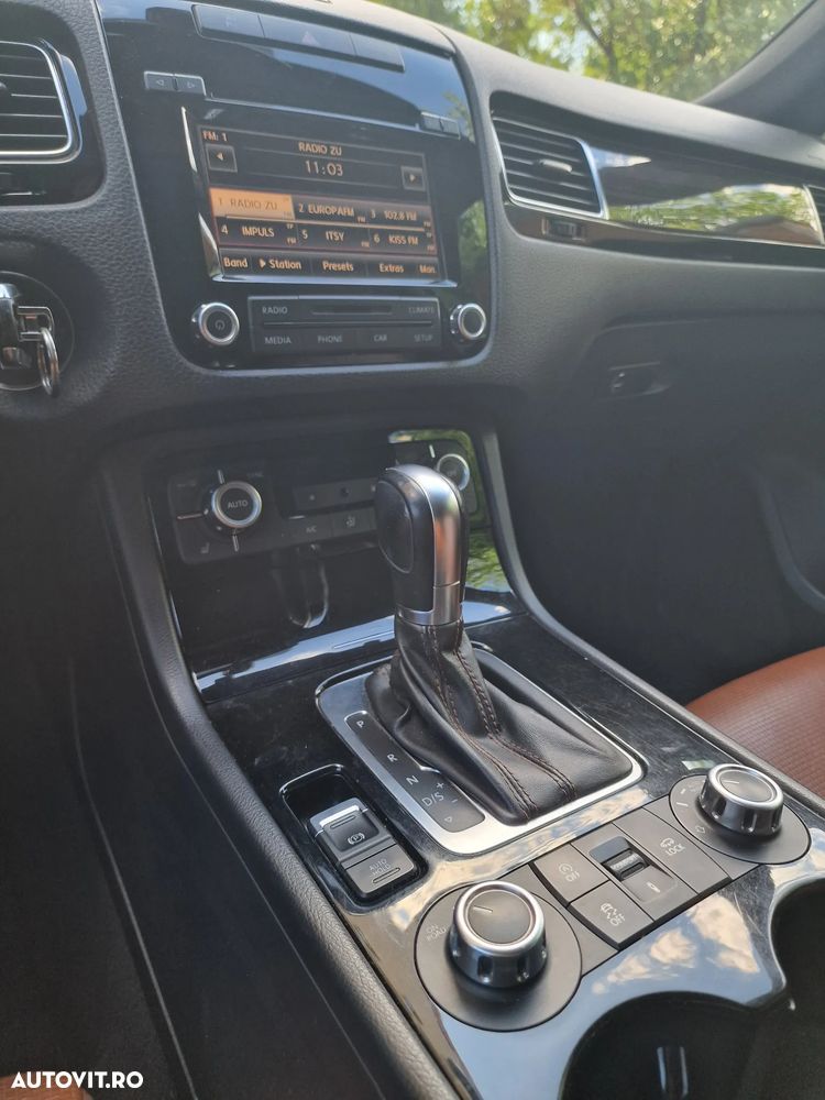 Volkswagen Touareg - 18