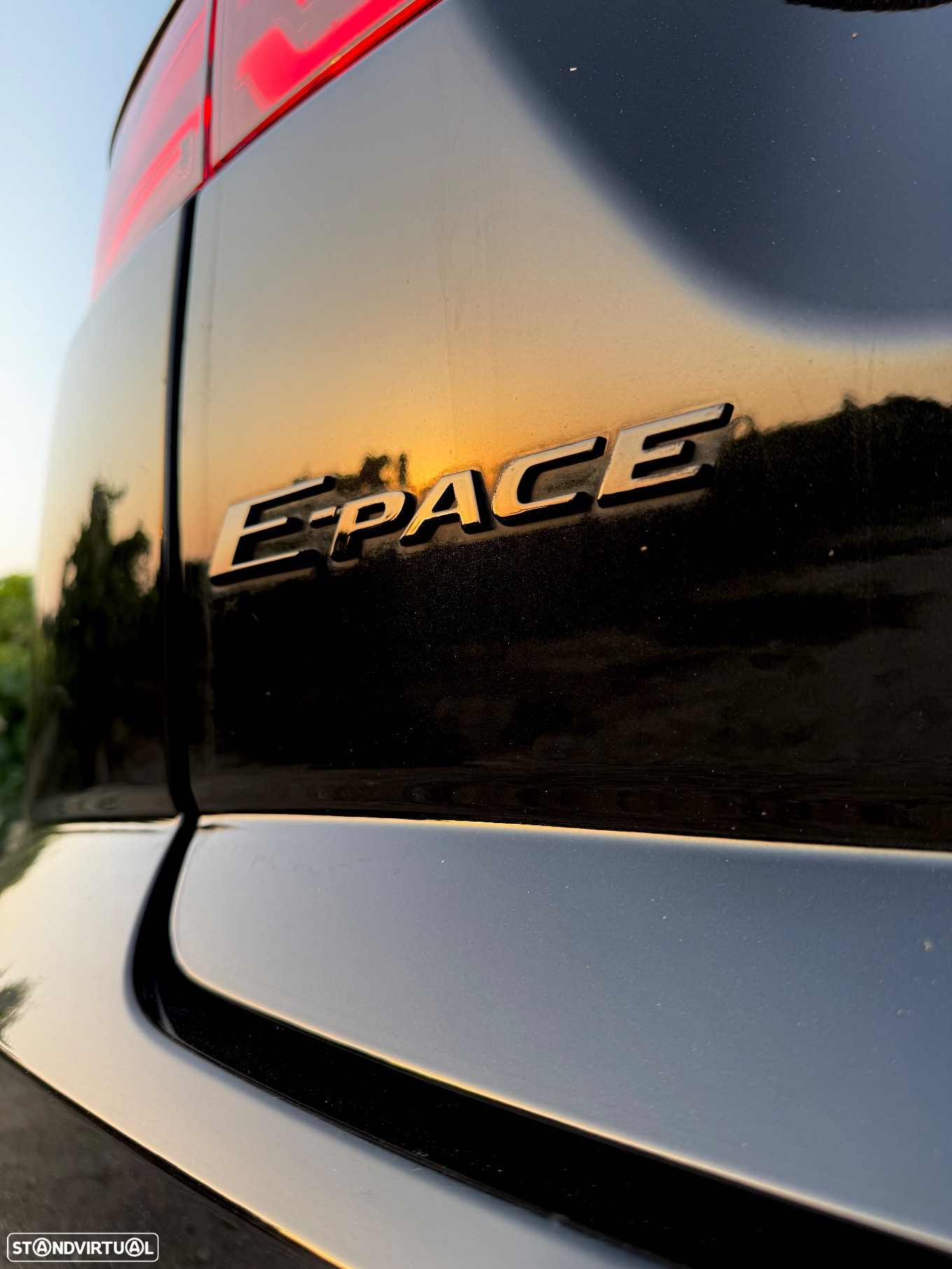 Jaguar E-Pace 1.5 P160 R-Dynamic Aut. - 16