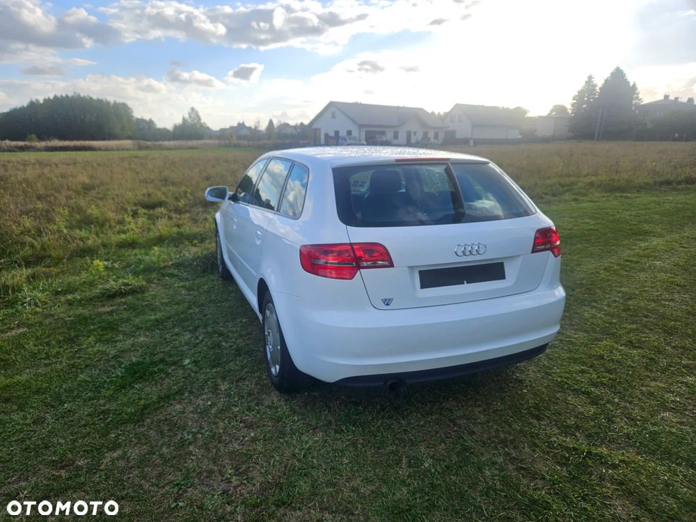 Audi A3 Sportback - 11
