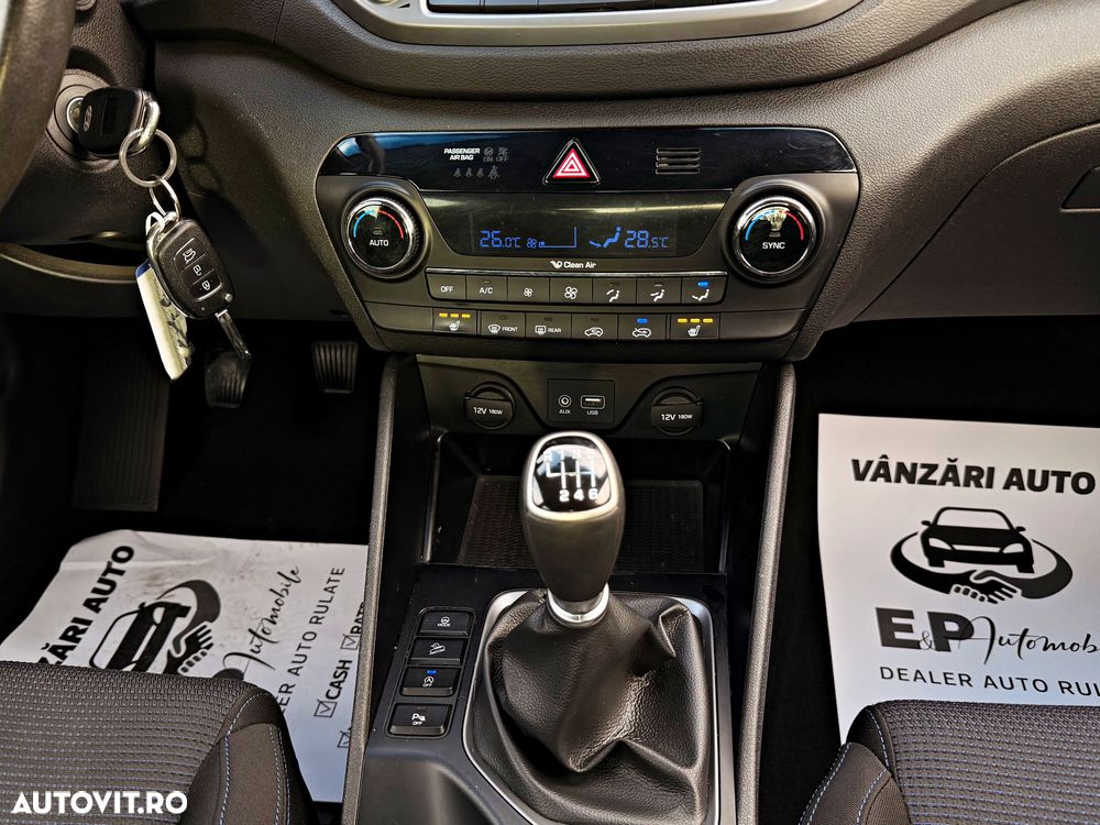 Hyundai Tucson blue 1.7 CRDi 2WD Style - 18