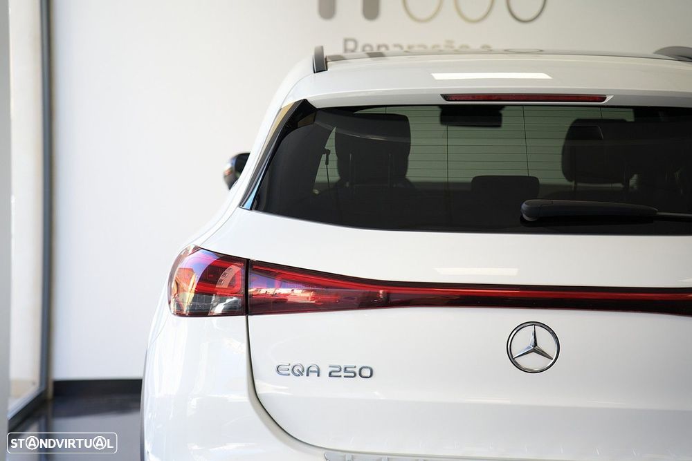 Mercedes-Benz EQA 250 Electric Art - 14