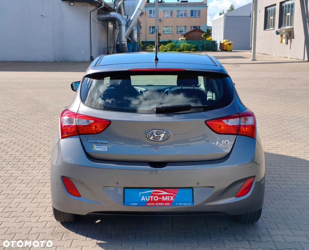 Hyundai i30 1.6 CRDI Trend - 4