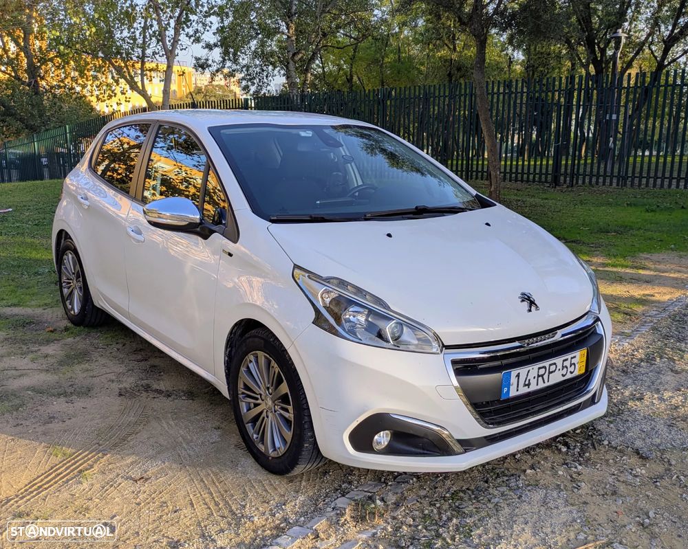 Peugeot 208 1.6 BlueHDi Style - 1