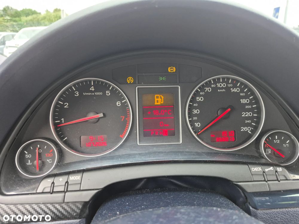 Audi A4 Limousine - 17
