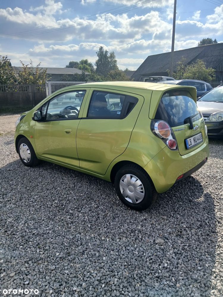 Chevrolet Spark - 12