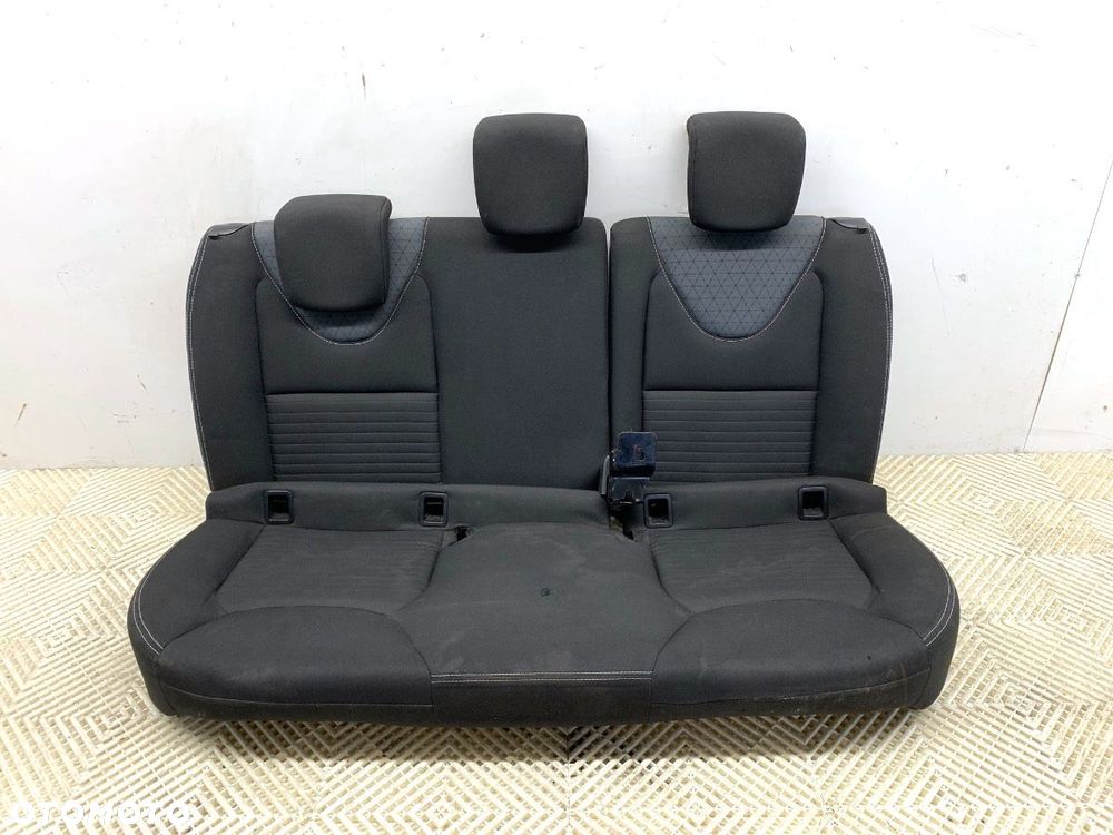 KANAPA DRUGI RZĄD  RENAULT CLIO IV (BH_) 2012 - 2022 1.5 dCi 90 66 kW [90 KM] olej napędowy 2012 - - 1