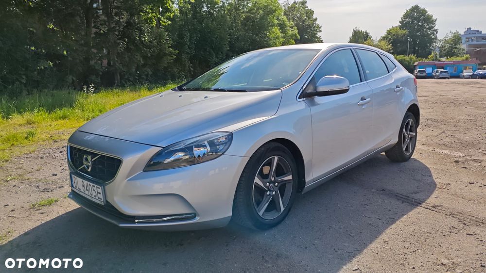 Volvo V40 D2 - 4
