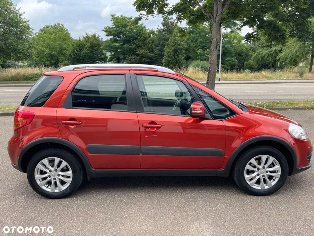 Suzuki SX4 1.6 VVT 4x4 Style - 5