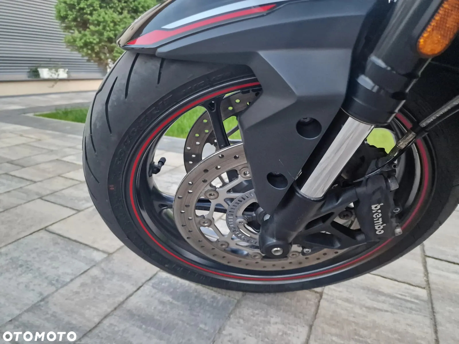 Triumph Street Triple - 14