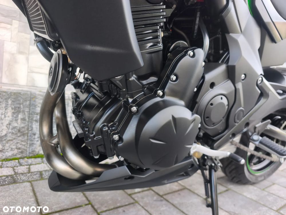 Kawasaki ER - 28
