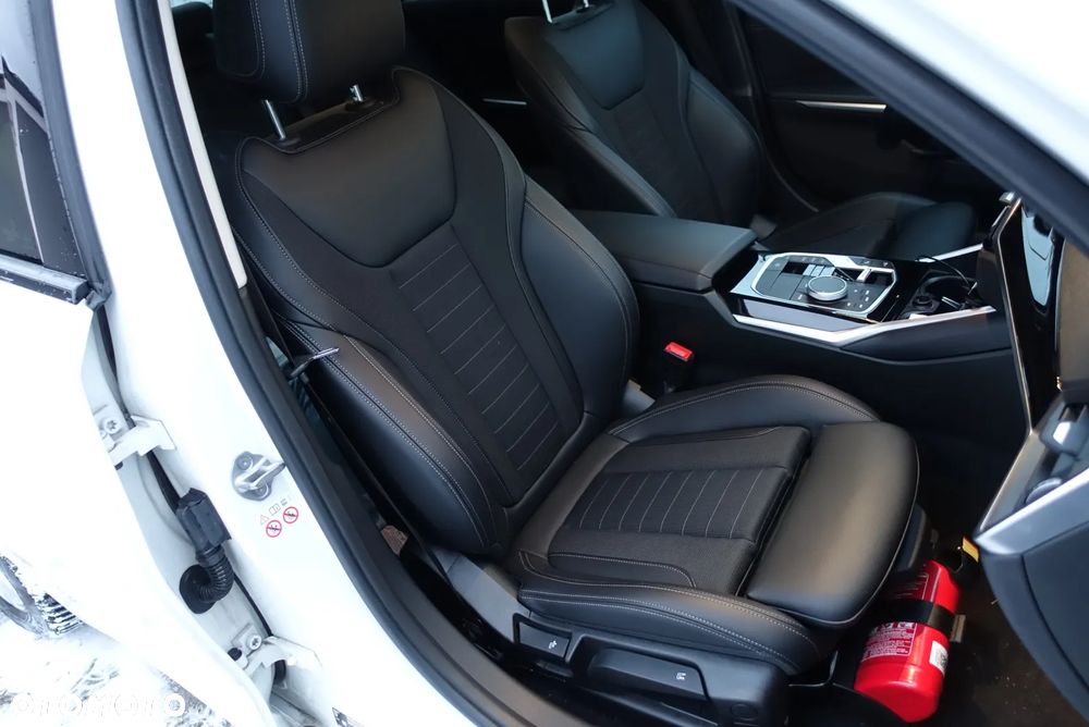 BMW Seria 3 318d - 12