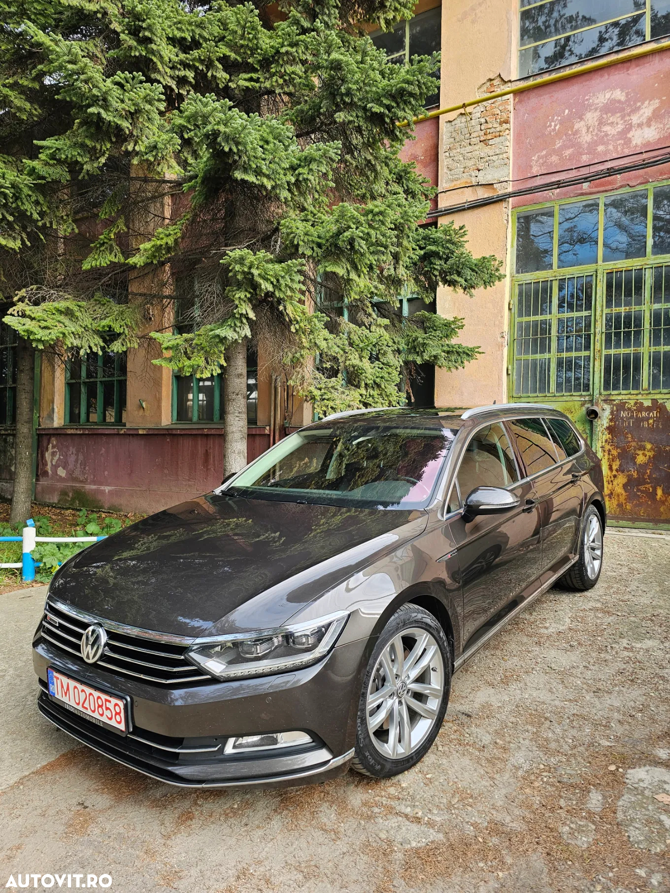 Volkswagen Passat Variant 2.0 TDI DSG 4Motion Highline - 14