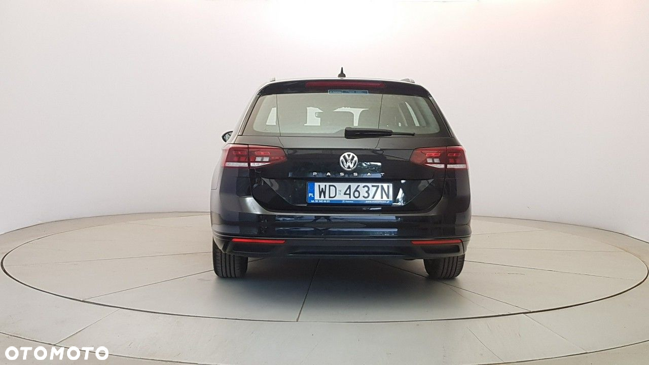 Volkswagen Passat - 6