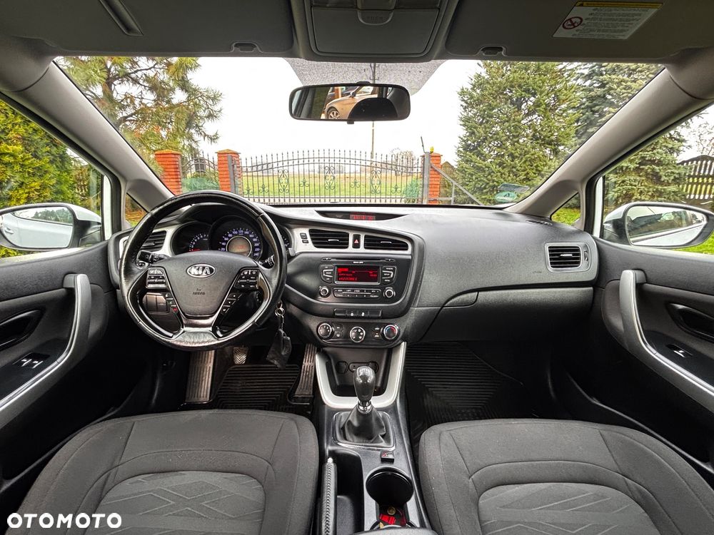 Kia Ceed 1.4 CVVT Dream Team Edition - 19
