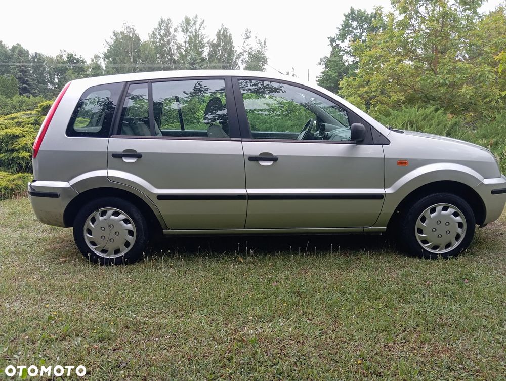 Ford Fusion - 7