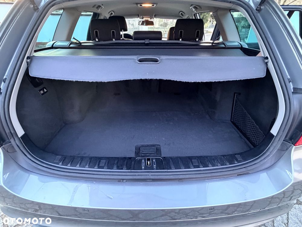 BMW Seria 3 320d xDrive - 11