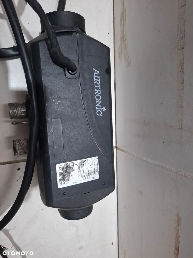 Ogrzewanie postojowe WEBASTO Eberspacher Airtronic D2 12V 2,2 KW 2018 rok  zdemontowane z Renault Master III - 4