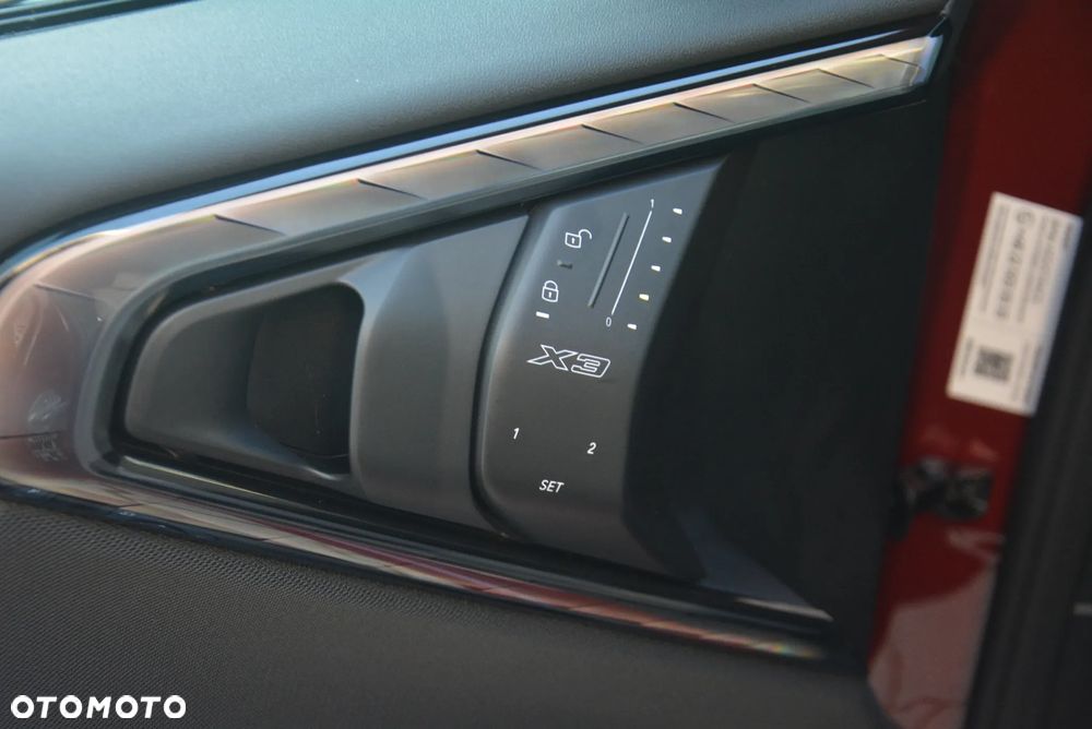 BMW X3 xDrive20 mHEV - 13