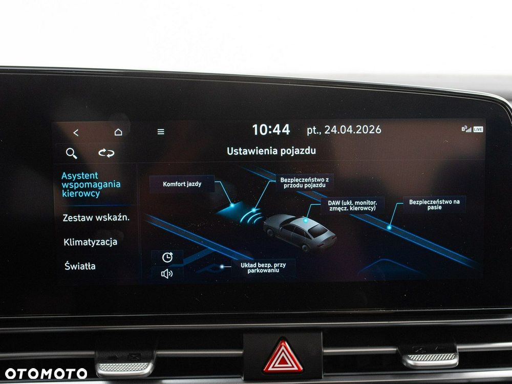 Hyundai Elantra 1.6 Executive CVT - 25