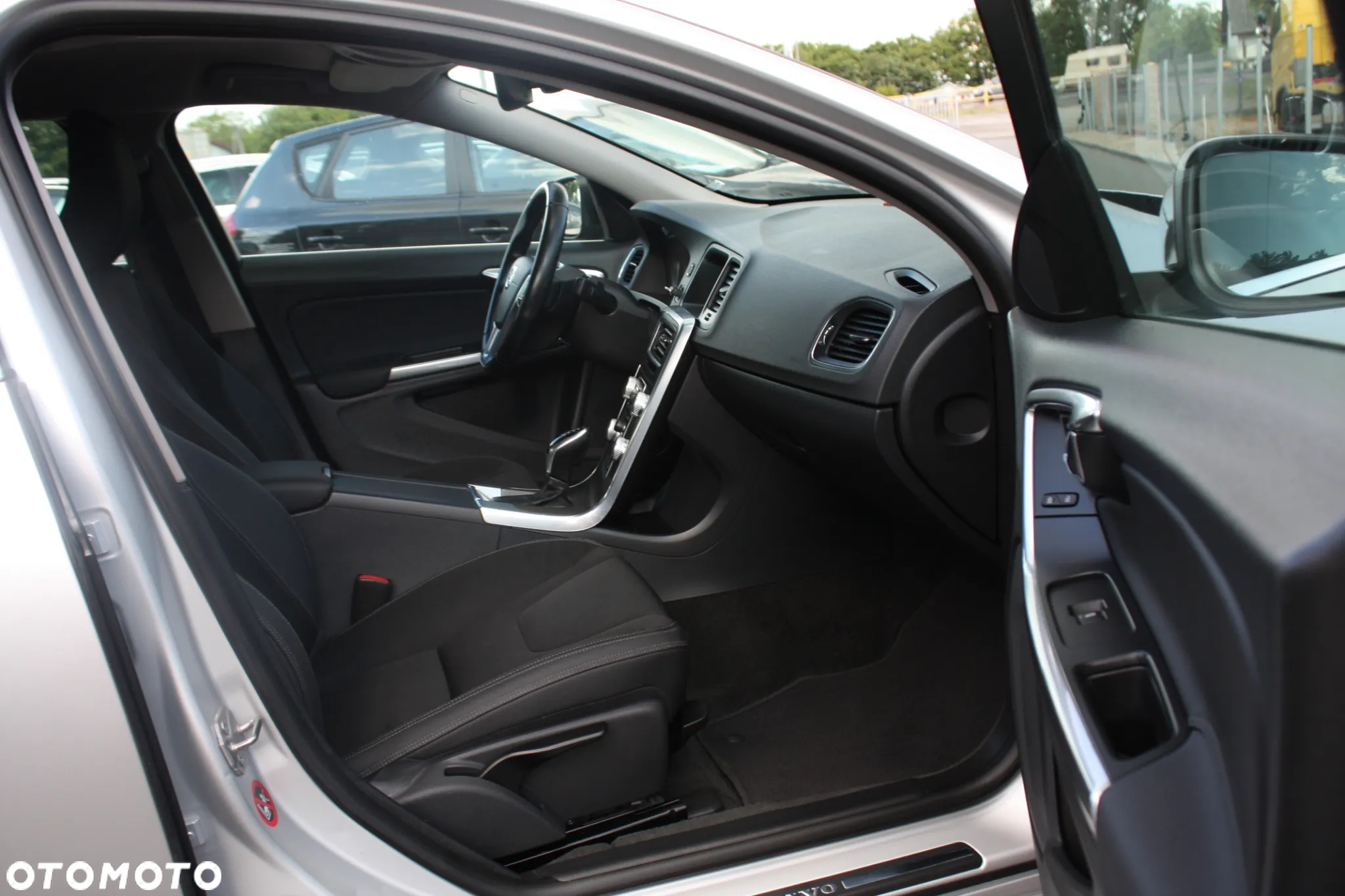 Volvo S60 D3 Kinetic - 29