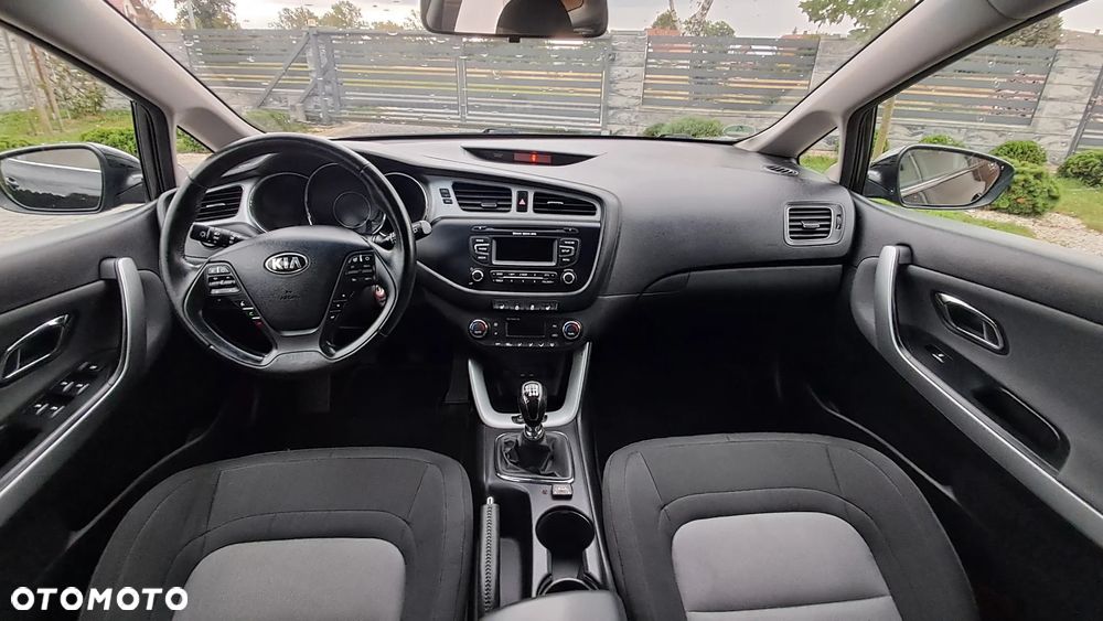 Kia Ceed - 9