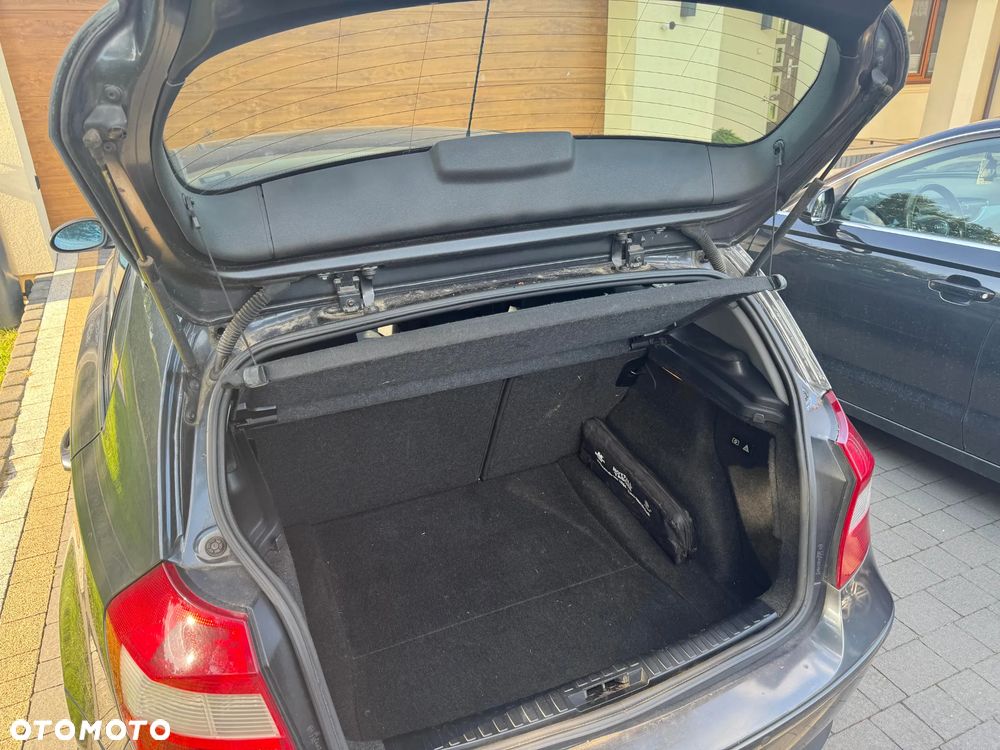BMW Seria 1 118d - 4