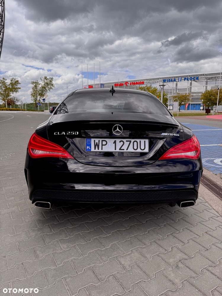 Mercedes-Benz CLA 250 4Matic 7G-DCT AMG Line - 5