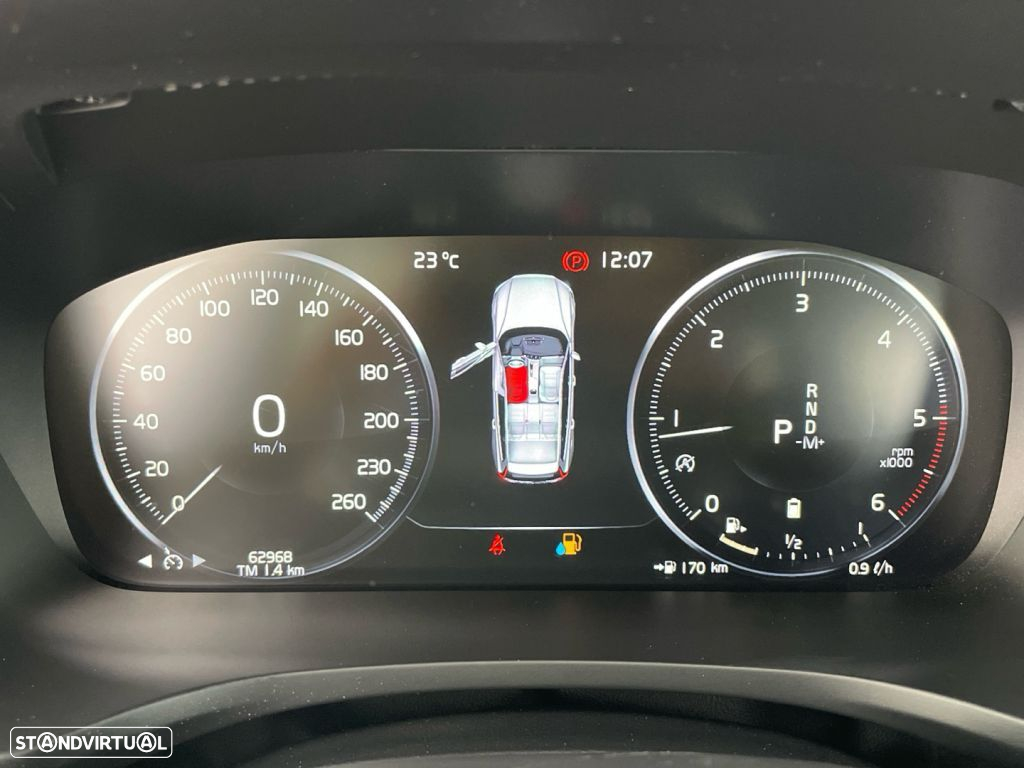 Volvo V60 2.0 B4 Momentum Core - 9