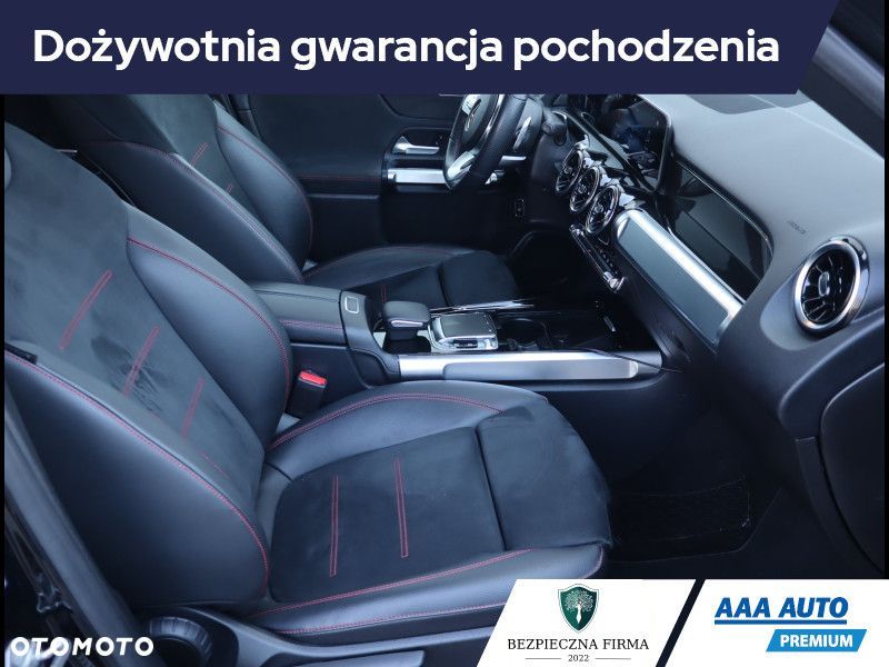 Mercedes-Benz GLB - 10