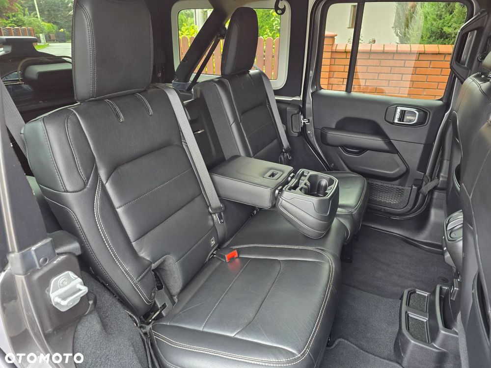 Jeep Wrangler Unlimited GME 2.0 Turbo Sahara - 23