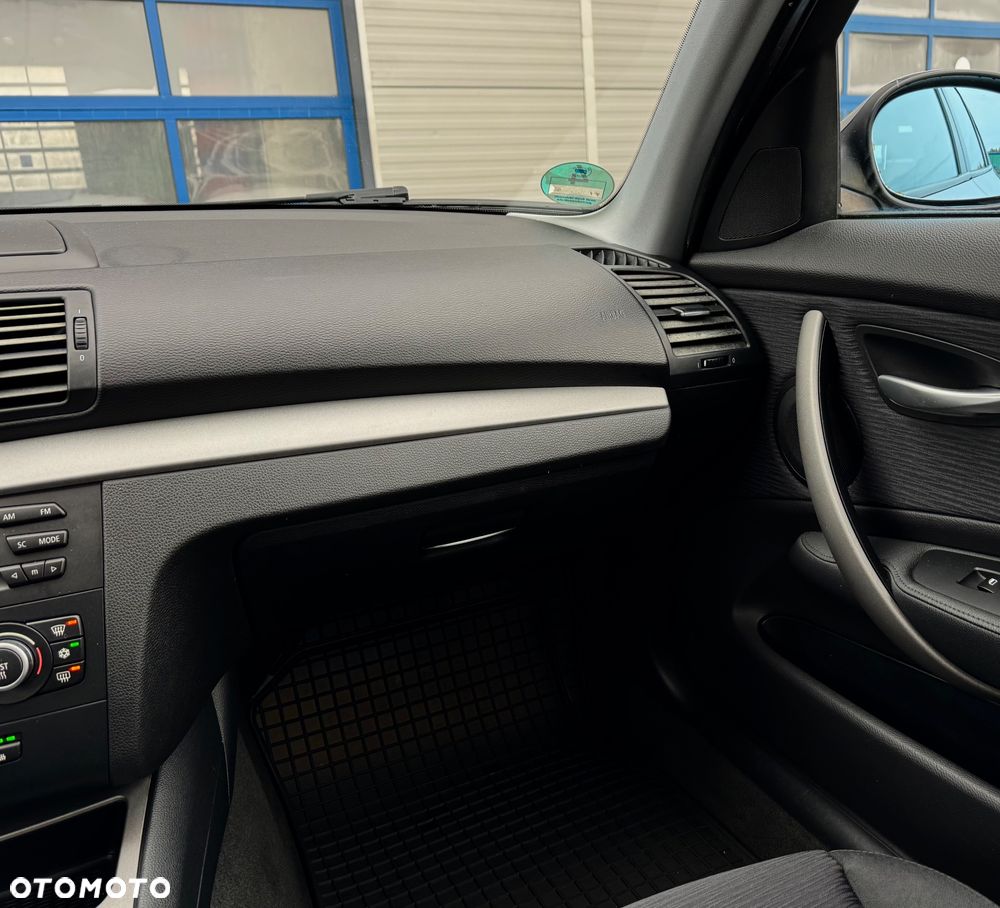 BMW Seria 1 116i - 14
