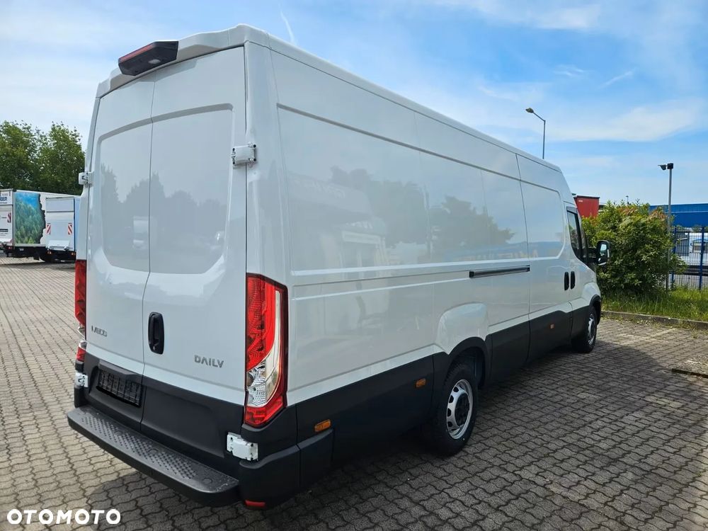 Iveco 35S18HV 16m3 180KM - 5