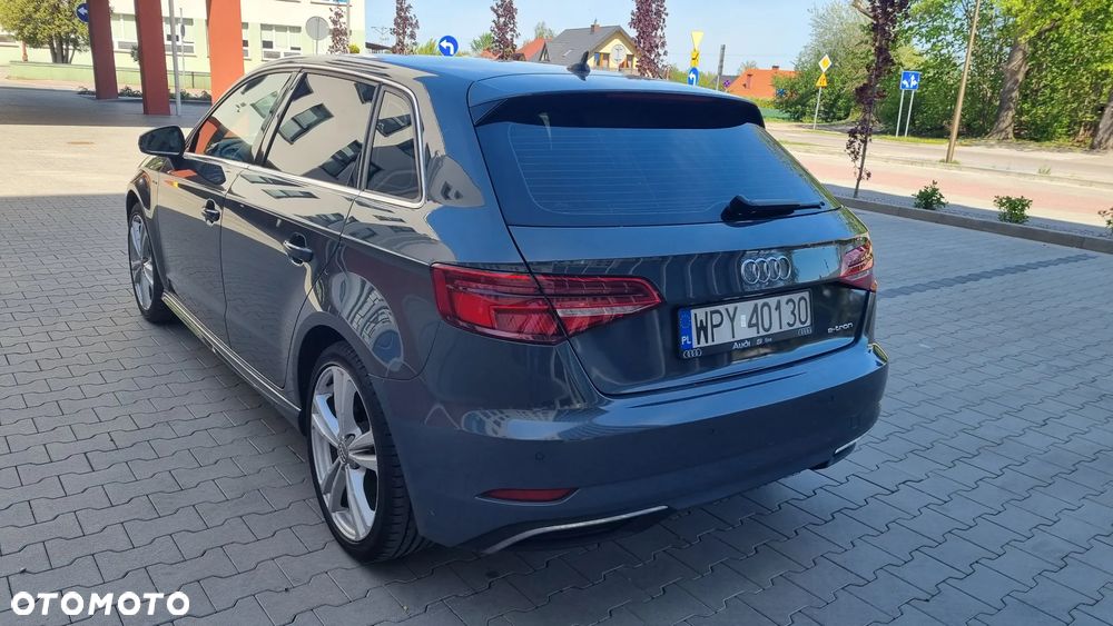 Audi e-tron - 24