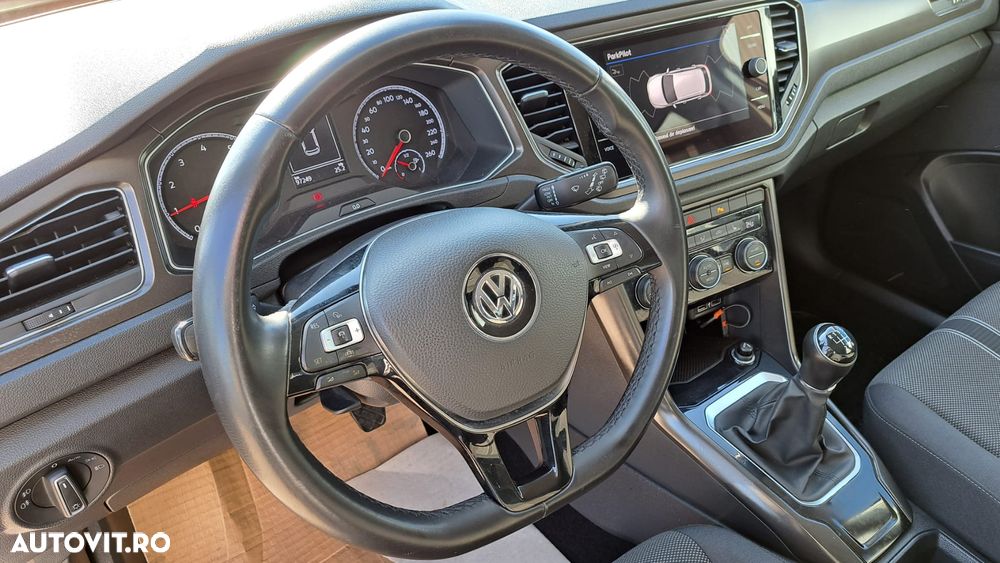 Volkswagen T-Roc 1.5 TSI Design - 11