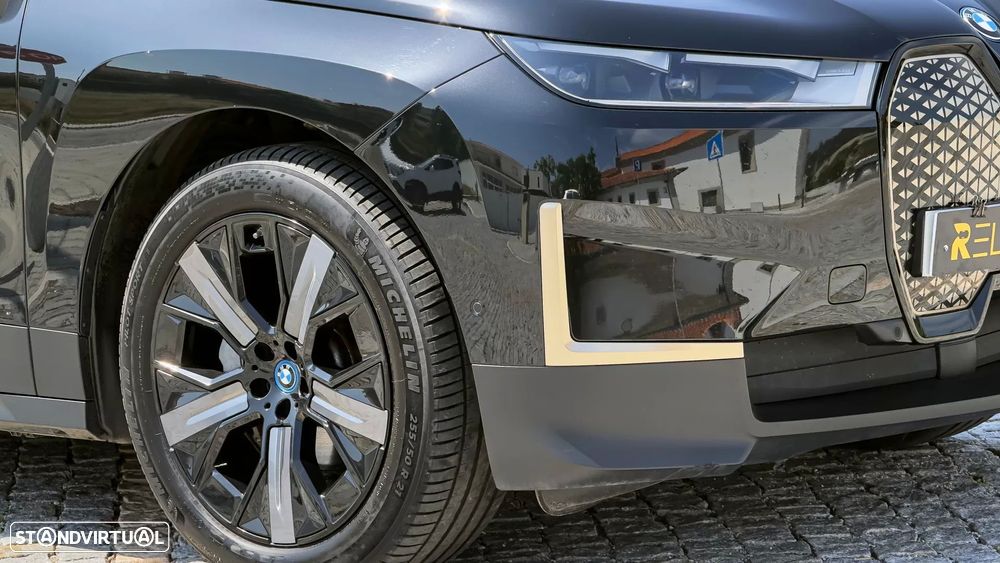 BMW iX xDrive 40 - 6