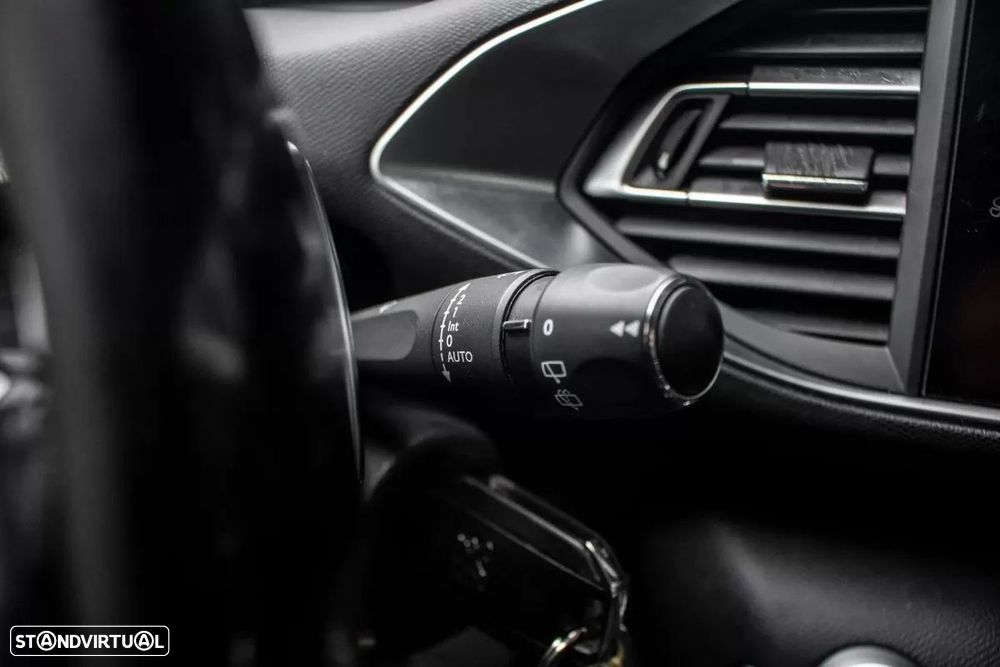 Peugeot 308 SW - 17